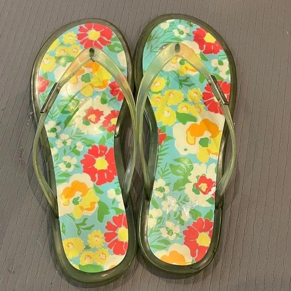 Lilly Pulitzer  Women's Flip Flops size 8 - Picture 4 of 7